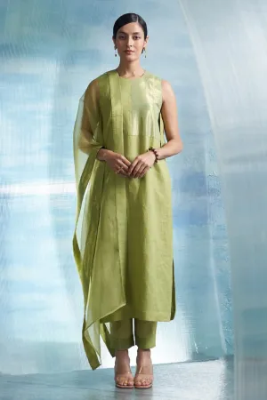 Aura Sheen Green Sleeveless Kurta Set