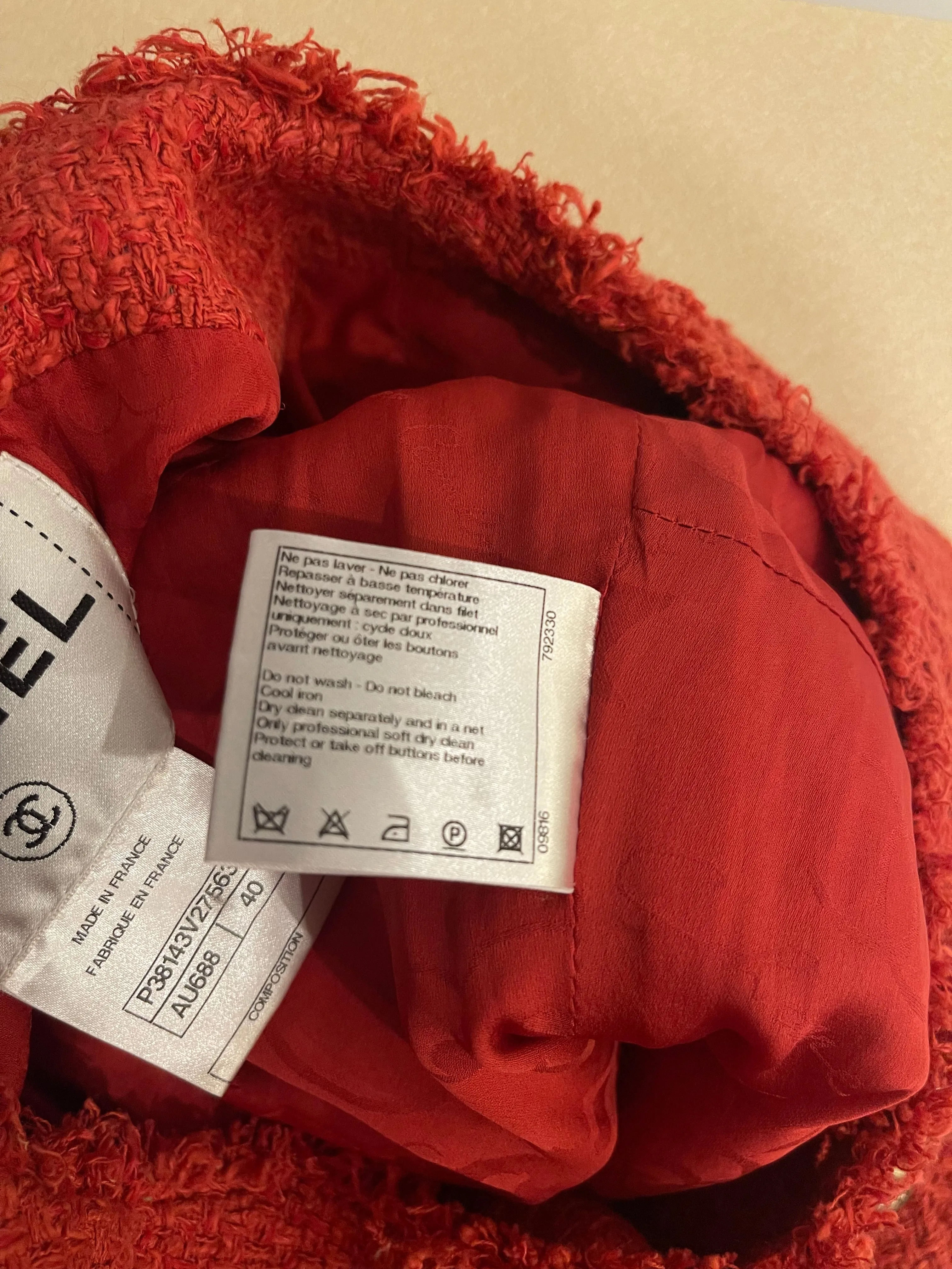 Chanel Coral Red Tweed Mid-sleeve Jacket With Bird-detailed Gold Cc Logo Buttons Size Fr 40 (uk 12)