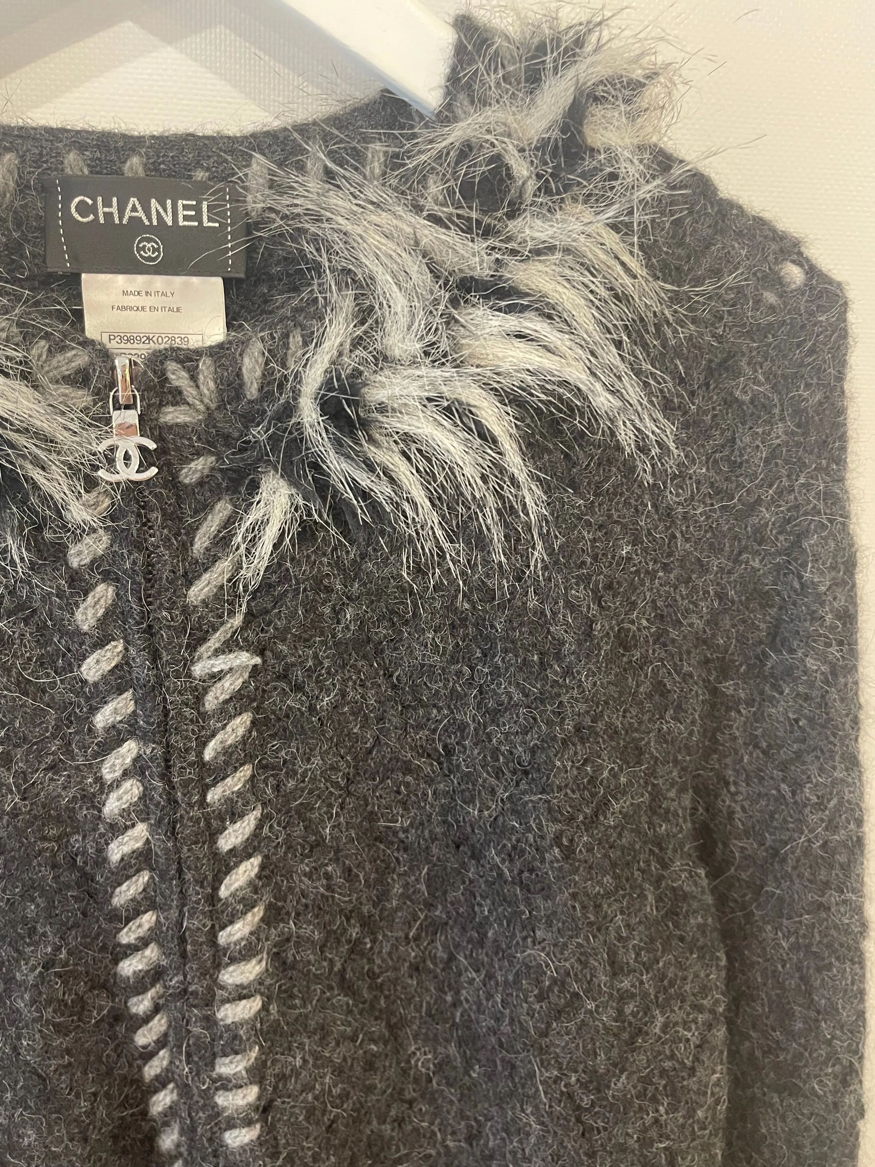 Chanel Dark Grey Cashmere And Alpaca Jacket With Pockets And Cc Logo Zip Detail Size Fr 40 (uk 12)