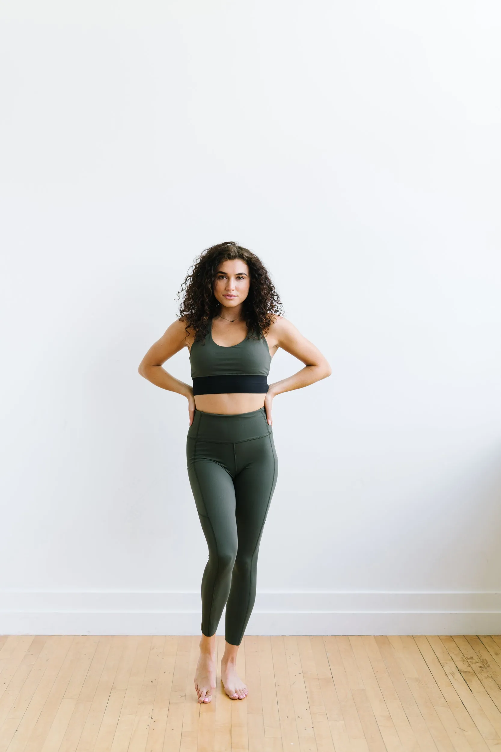 Focus Leggings - Olive Green | MT LUXE