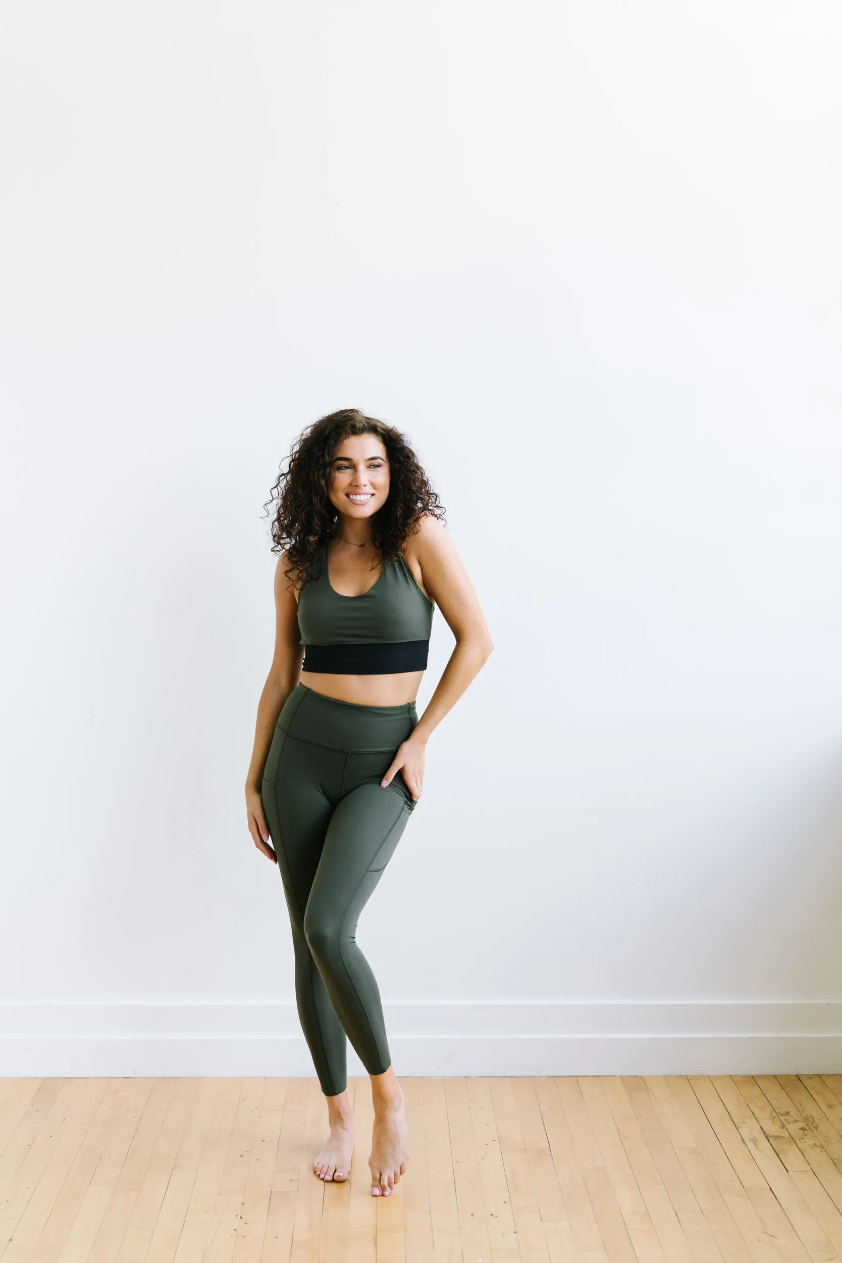 Focus Leggings - Olive Green | MT LUXE